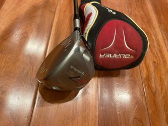 Taylor Made r7  quad Burner 10.5 Plus Head Cover