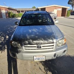 Toyota Highlander 2002.
