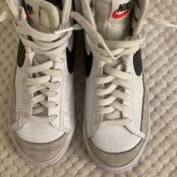 Nike Blazer Mid ‘77 (GS)