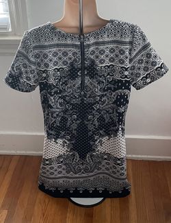 Abercrombie & Fitch Abstract Floral Shift Mini Dress Pockets, size M for  Sale in Los Angeles, CA - OfferUp