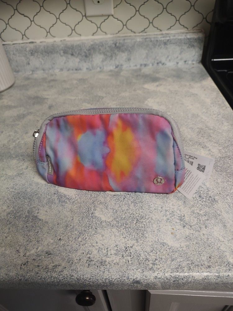 Lululemon Belt Bag With Adjustable Straps