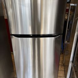 30” Width LG 20.2-cu ft Top-Freezer Refrigerator (Stainless Steel) ENERGY STAR FOR SALE!!!!