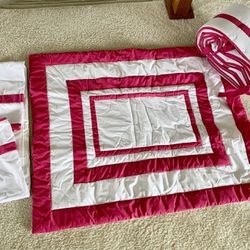 NEW Crib Linen Set (3 Pieces)