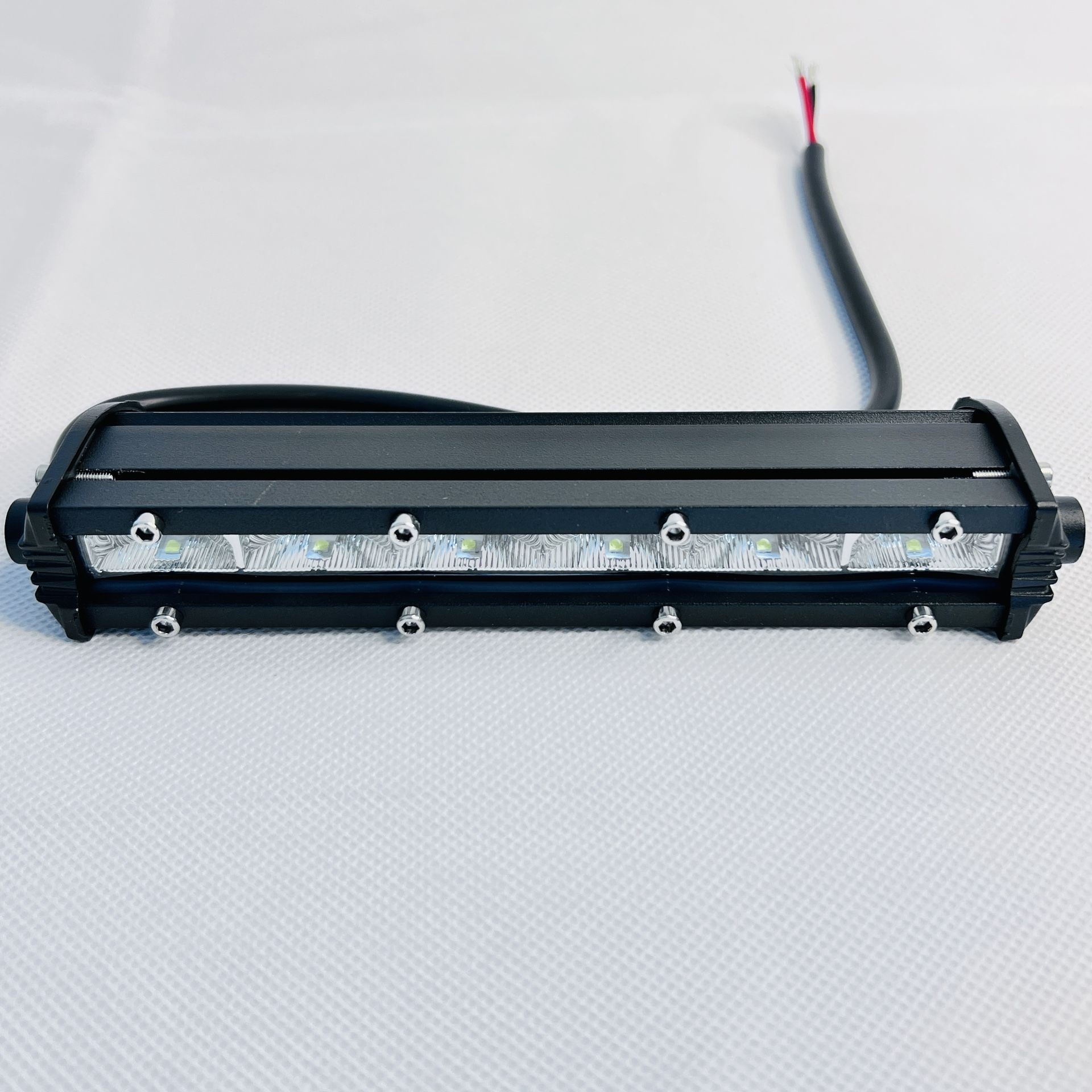 7in 18W 6000K LED Work Light Driving Bar Lamp with 3600LM, 6x3W CREE LED 60 Degrees Floodlight IP67 Waterproof and Dustproof Fog Light Fit for Off