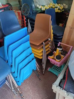 Medium chairs
