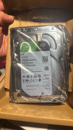 Seagate BarraCuda 8 TB Internal Hard Drive HDD – 3.5 Inch SATA 6 Gb/s, 5,400 RPM, 256 MB Cache for Computer Desktop PC (ST8000DMZ04/004)