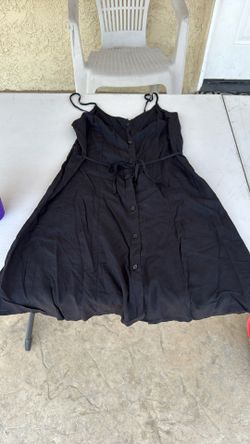 Juniors Black Dress Size Medium