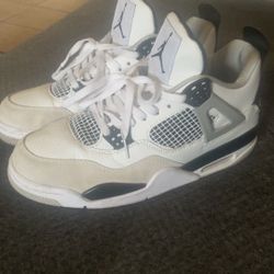 Jordan 4s 