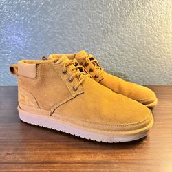 Kookaburra by Ugg Advay Boots - Size 7W / 5Y