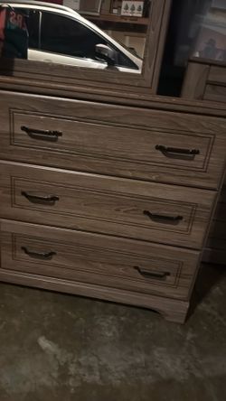Twin Bedroom