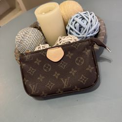 Super Cute Makeup Bag 