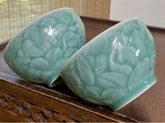 Two Vintage Chinese Celadon-Glazed Porcelain Bowls with Floral Relief Carvingx