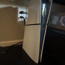 PlayStation 5 (PS5) 