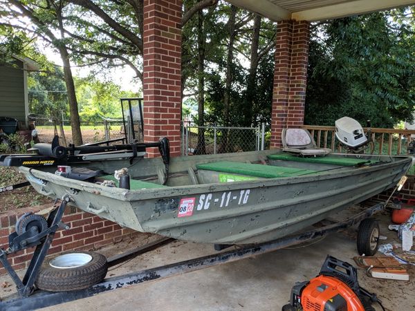 Alumicraft Jon boat 72 Johnson. for Sale in Rock Hill, SC ...