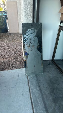 Cute Mirror With Sketch