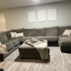 Gray Sectional And Ottoman 