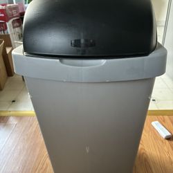 Rubbermaid 50L Roll Top Waste Bin