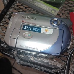Canon DC 210 Dvd Camcorder