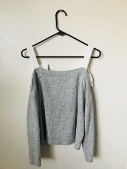 Gray Sweater (small)