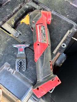 Milwaukee M18 FUEL Multi-Tool (Tool Only+blade)
