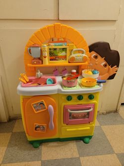 Dora la exploradora Kitchen Play And Accessories