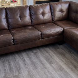 Sectional L-shaped couch