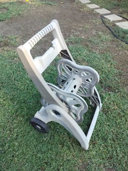 Water hose holder