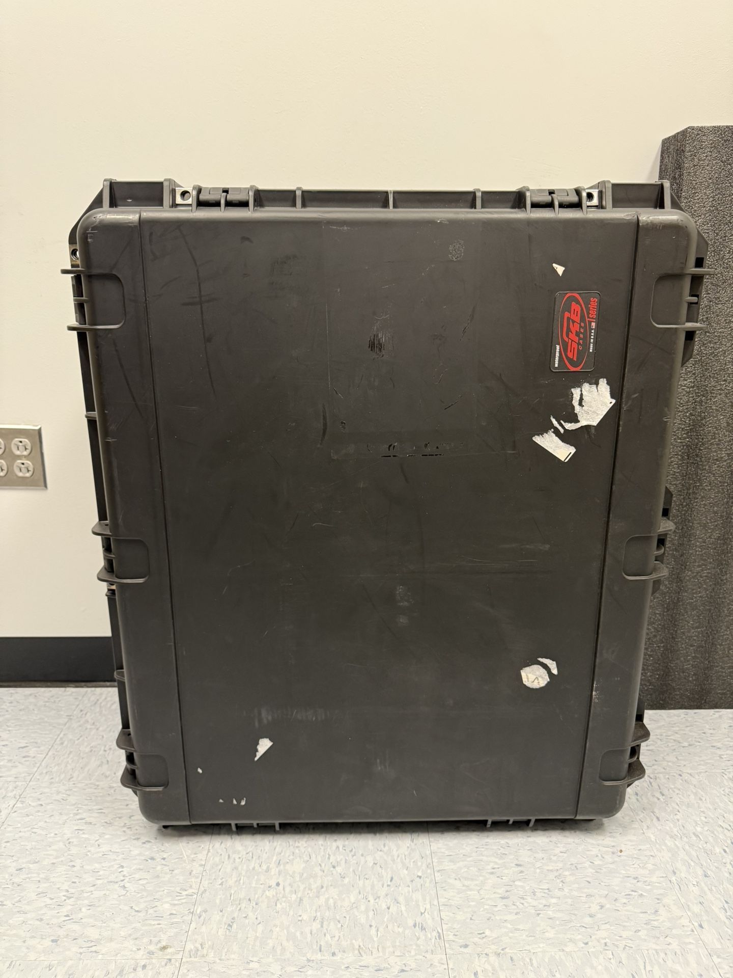 SKB iSeries 3021-18 Waterproof Utility Case