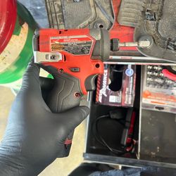 Milwaukee impact gun