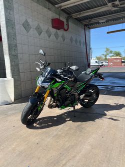 2024 Z900 SE