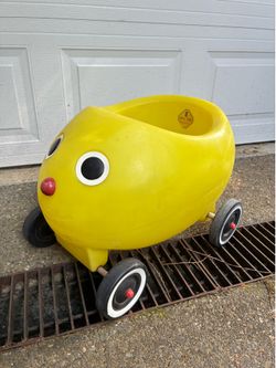 Vintage Rare Little Tikes Tykes Snuggle Egg Ride Upon Toy