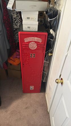 Locker