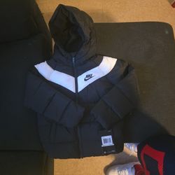 Nike Boy 4-5 Years Old. 