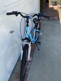 Schwinn Signature Women s Fordham 26 Comfort Bike for Sale in