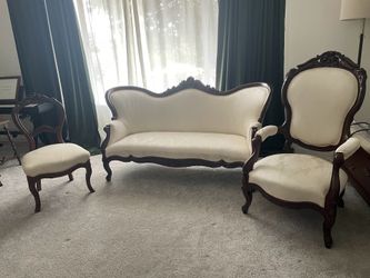 Victorian style couch and chairs