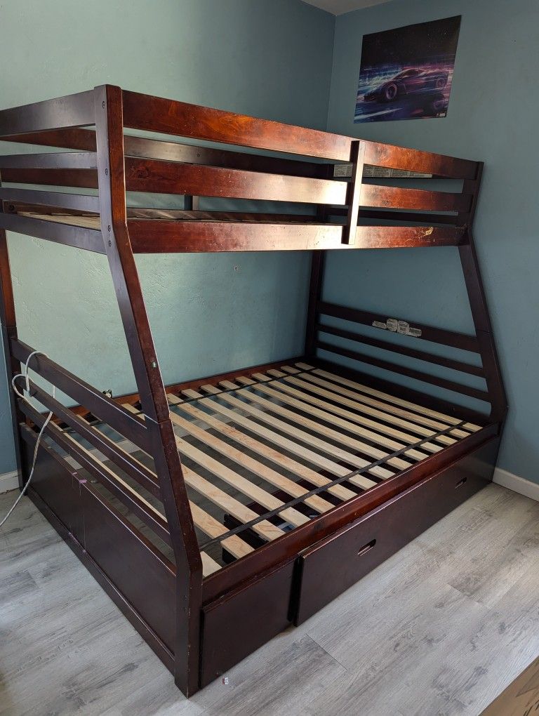BUNK BED