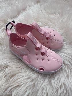 New Girl Nike sandals size 10c