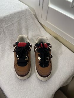 UGG tennis shoes
