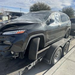 2015 Jeep Cherokee Sport For Parts Only