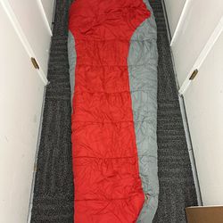 Ozark Trail 10-Degree Cold Weather Mummy Sleeping Bag with Soft Liner Red 85x33"