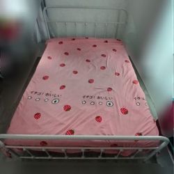 Full-Sized White Metal Bed