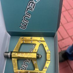 Helium BMX Bike Pedals 