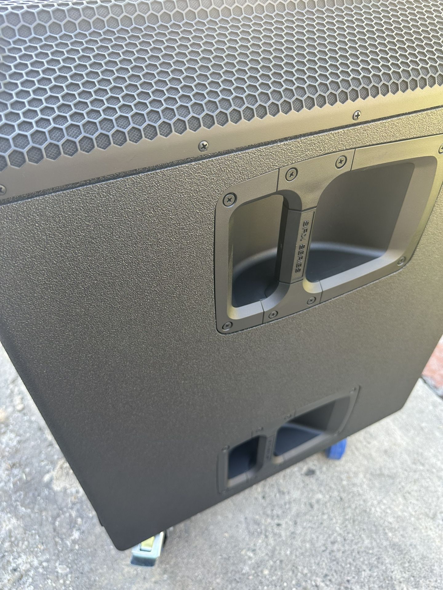 Jbl Srx 818 Sp Powered Subwoofers for Sale in South Gate, CA OfferUp