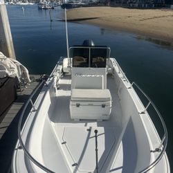1986 Boston Whaler Outrage