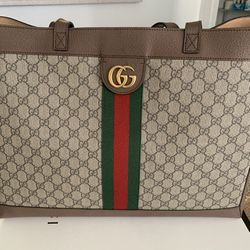 Gucci Carry Bag