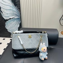 Chanel chain bag handbag