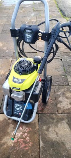 RYOBI PRESSURE WASHER 2800PSI WHIT HONDA MOTOR