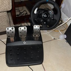 Logitech G23 (Xbox/PC) Steering Wheel Controller