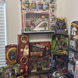 HUGE COLLECTION OF COLLECTIBLES 