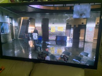 Samsung 55” LED tv. Amazing picture. Internet ready.
